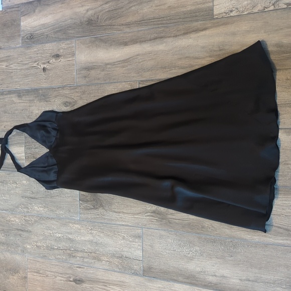 Banana Republic Dresses & Skirts - Vintage Y2K 2000s banana Republic 100% silk black halter dress